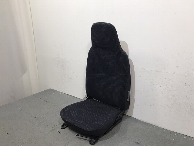  new car removed! Dyna / Toyoace / Dutro / Camroad Heisei era 23 year 7 month ~ standard car original driver's seat / driver seat Toyota (125472)