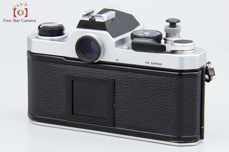 [ used ]Nikon Nikon FM latter term silver film single‐lens reflex camera 
