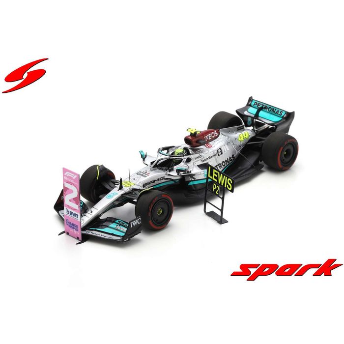 スパークモデル Mercedes-AMG Petronas F1 W13 E Performance No.44