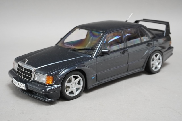 1/18 Mercedes-Benz 190E 2 5-16V EVOLUTION II Autoart 特注 オート