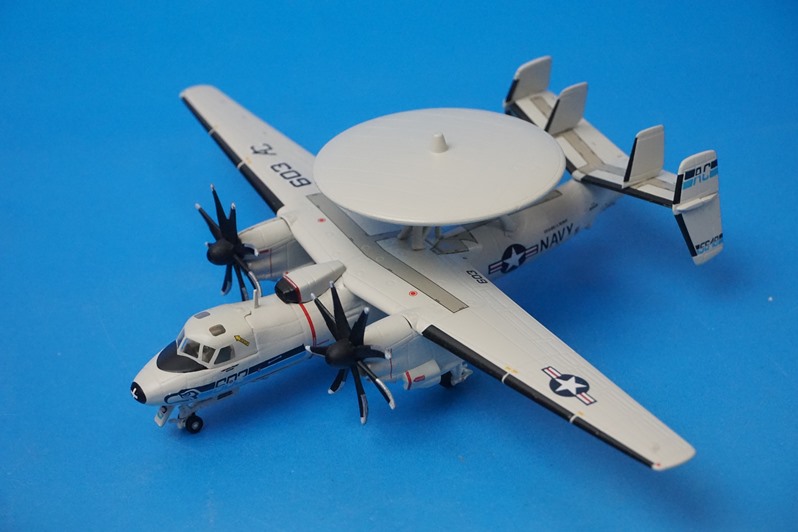 ヘルパウィングス E-2C アメリカ海軍 VAW-126 Seahawks（1/200スケール 556668） ミリタリー模型の商品画像