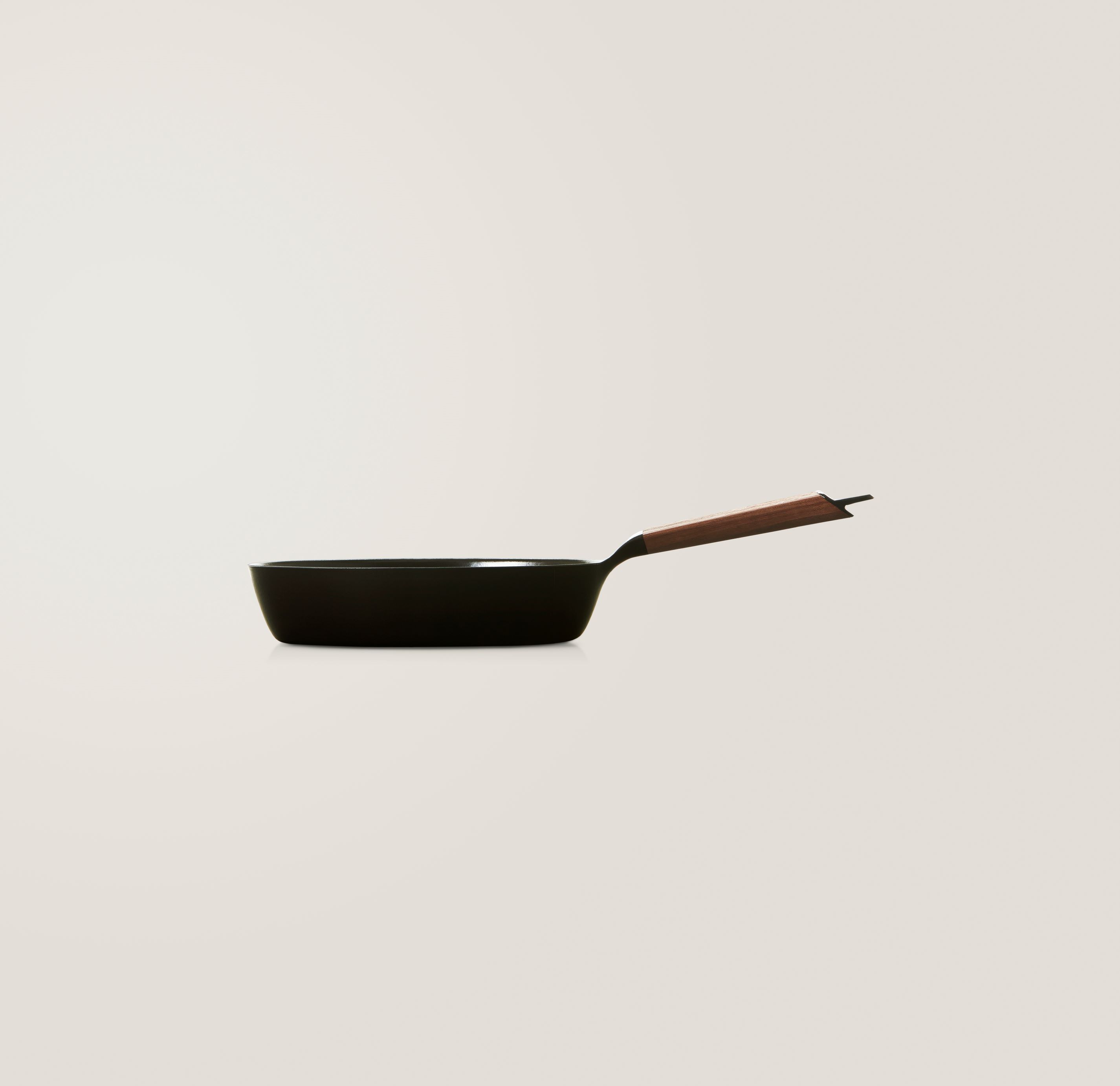 VERMICULAR バーミキュラ フライパン DEEP 28cm（ウォールナット） フライパンの商品画像