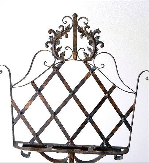 譜面台 アンティーク おしゃれ 鉄製 楽譜スタンド 楽譜立て 譜面立て 絵画 案内 リーススタンド メニュースタンド 玄関 エントランス アイアンの 譜面台 Kwt0866 ギギリビング 通販 Yahoo ショッピング
