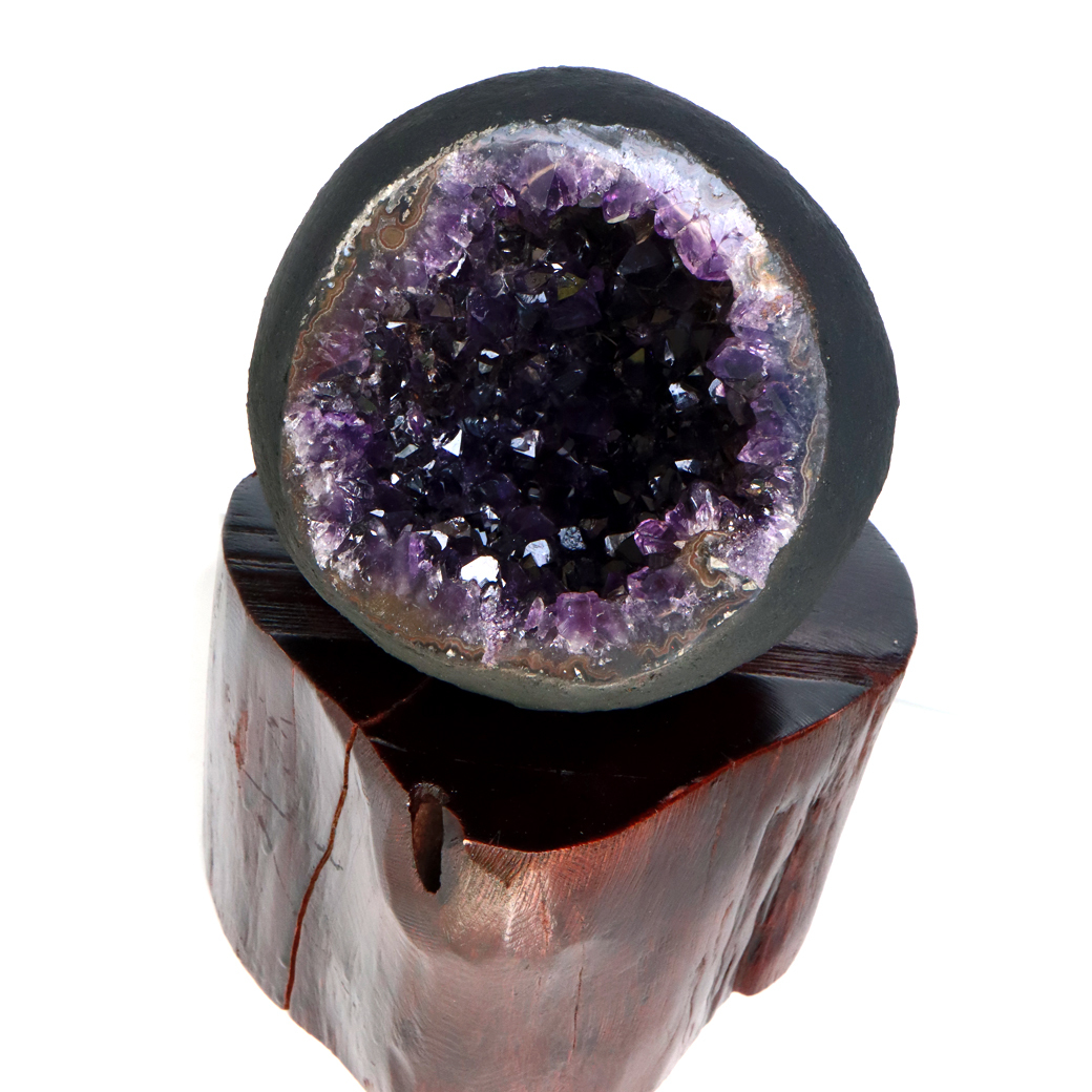 ⭐️アメジストジオードドーム♡ウルグアイ産　紫水晶　置物⭐️ GOLD STONE アメジスト ドーム 約2.8kg 紫水晶 ジオード 晶洞 天然石