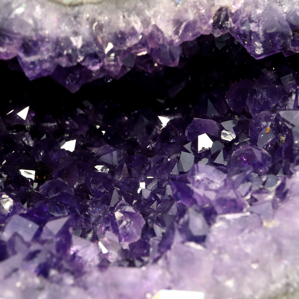 アメジスト ドーム 約1.55kg 小型 卓上サイズ 紫水晶 ジオード 晶洞 