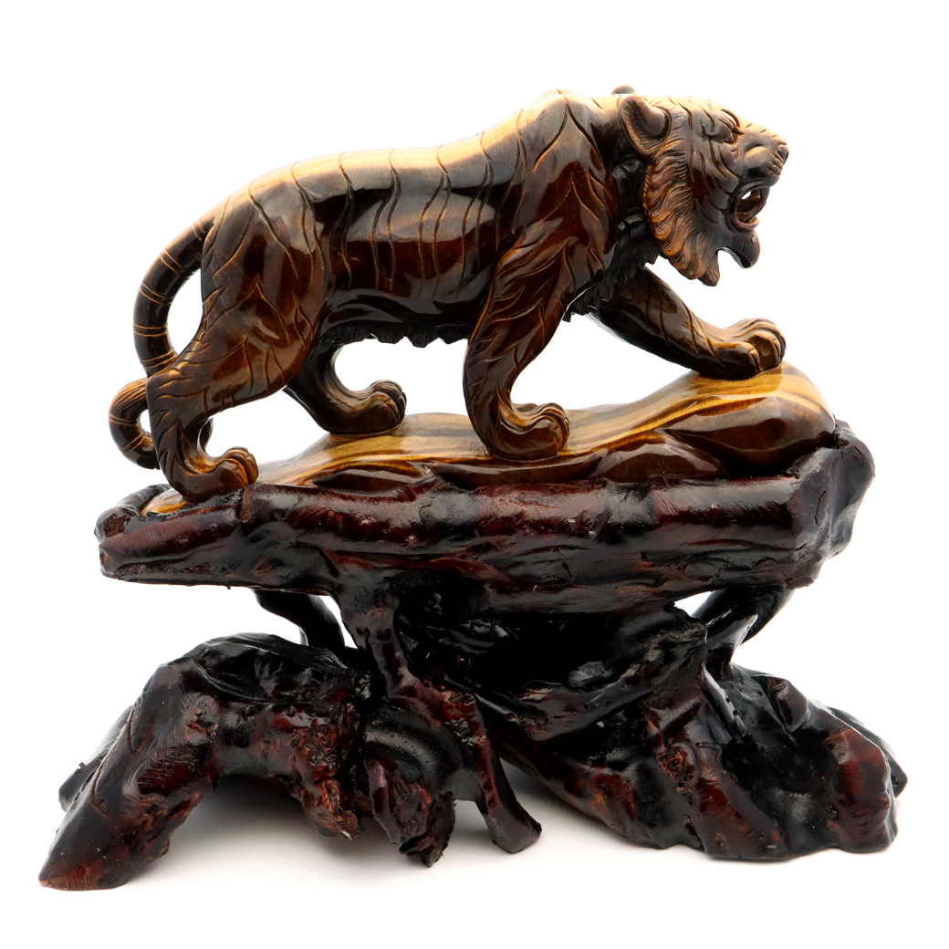 GOLD STONE タイガーアイ 虎 置物 彫刻 台座付き 1.8kg 虎眼石 風水