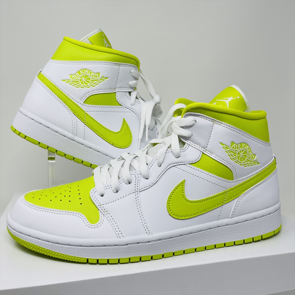 NIKE WMNS AIR JORDAN 1 MID 
