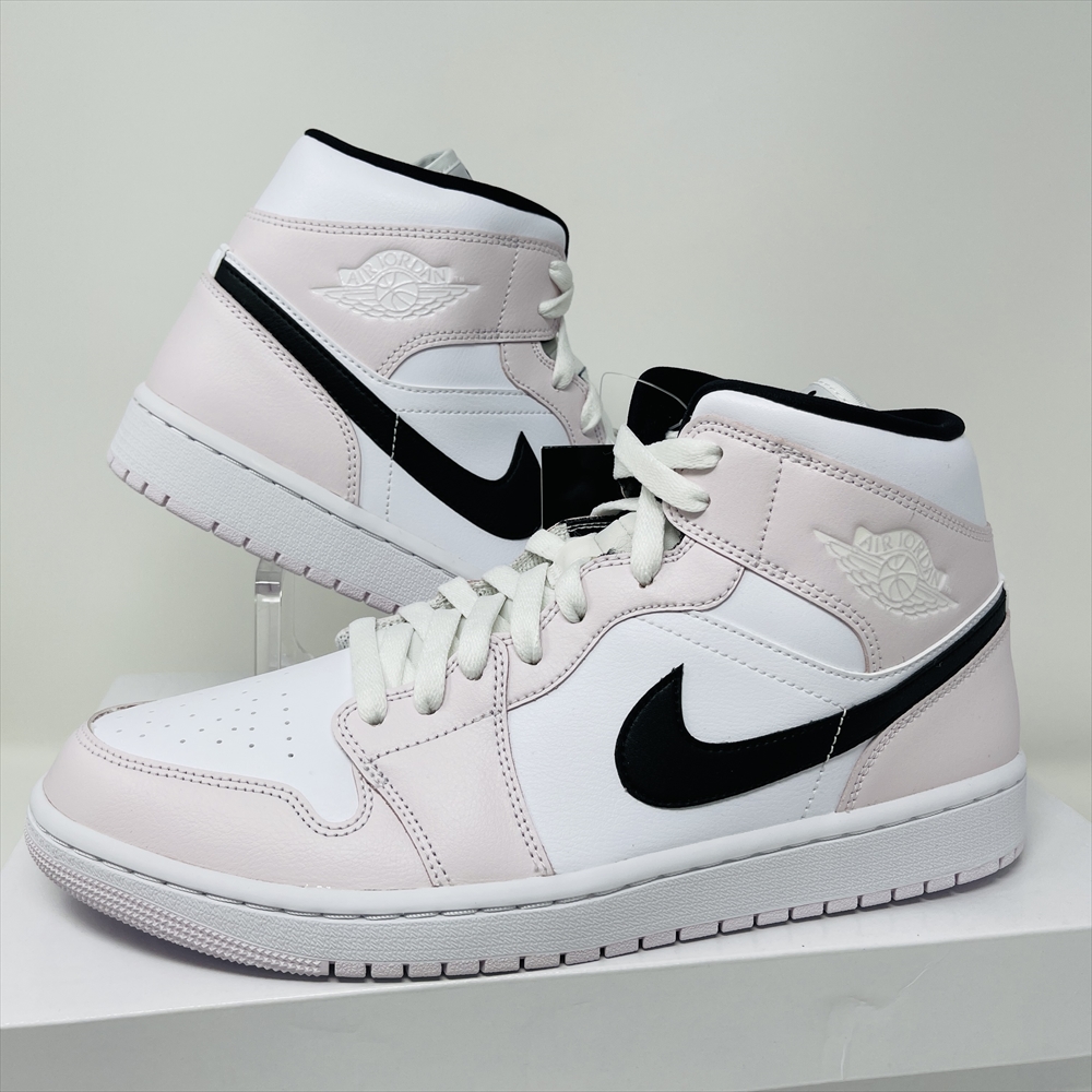 NIKE WMNS AIR JORDAN 1 MID  