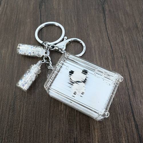 パンダ キーホルダー トランク かわいい 癒しグッズ スノードーム風 KH