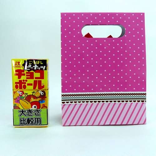 り*ご様 ルイ・ヴィトン ピンク マフラー　箱・紙袋・布袋・リボン付き り*ご様 ルイ・ヴィトン ピンク マフラー 箱・紙袋・布袋・リボン付き