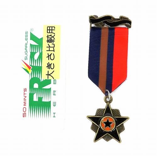 バッジ ミリタリー 勲章 赤 紺 茶色 スター ch14 勲章バッジ バッジ ミリタリー 勲章 赤 紺 茶色 スター ch14 勲章バッジ