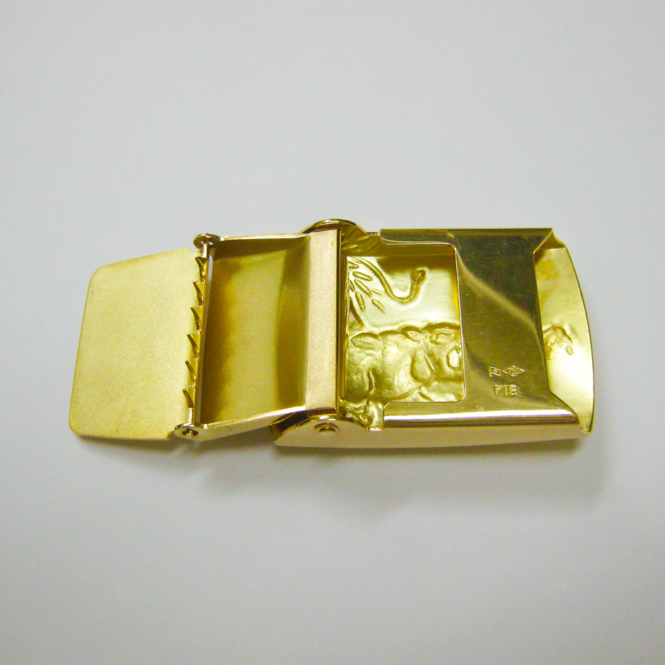 18 made of gold buckle .
