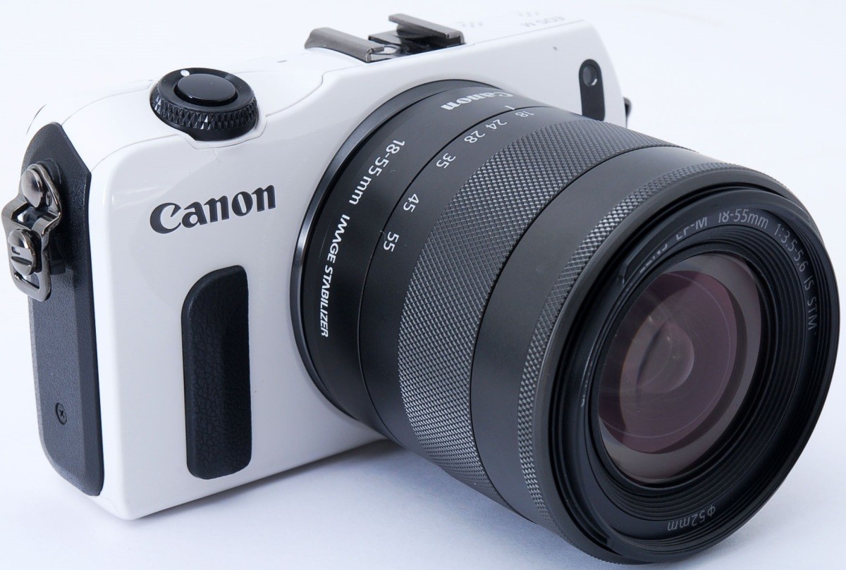  беззеркальный б/у смартфон . отправка ..CANON Canon EOS M белый линзы комплект 