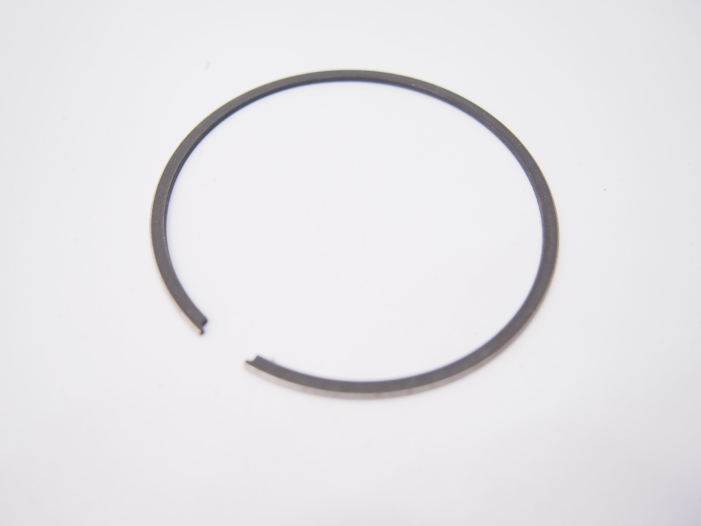  including in a package shipping OK!CR250R.81-85 year original piston ring 0.50O/S already one goods join buying . please 
