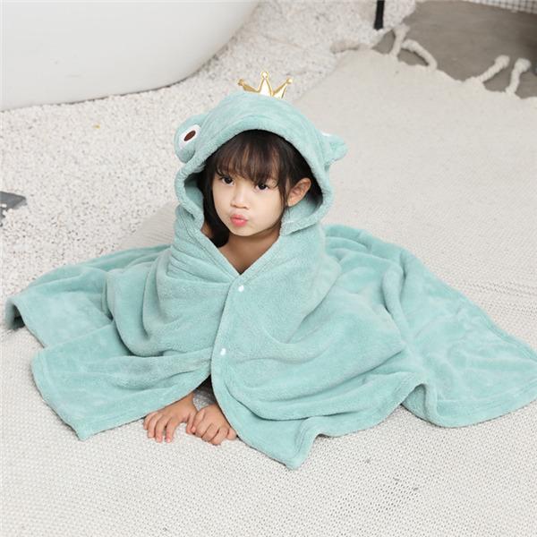  bathrobe Kids child bath towel poncho towel girl man animal pattern mo Como ko bath pool sea water . warm pretty soft with a hood .