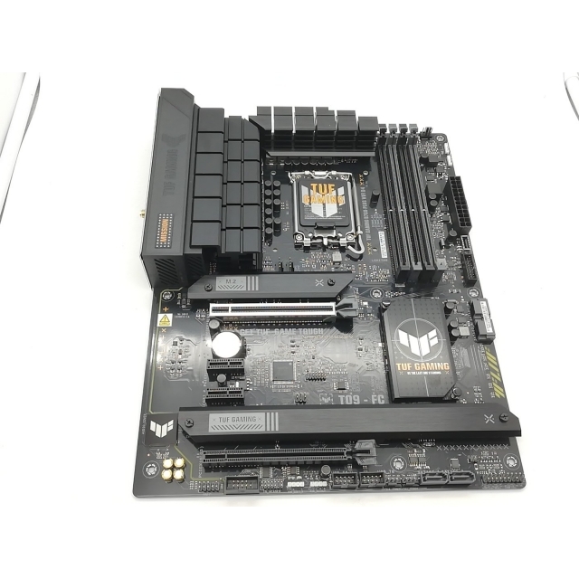 ASUS TUF GAMING B760-PLUS WIFI D4 Intel B760 (LGA 1700) ATXマザーボードの商品画像