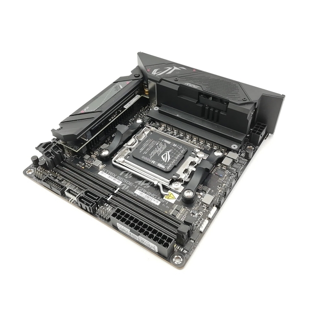 ASUS ASUS ROG STRIX B650E-I GAMING WIFI PCパーツマザーボード - 最