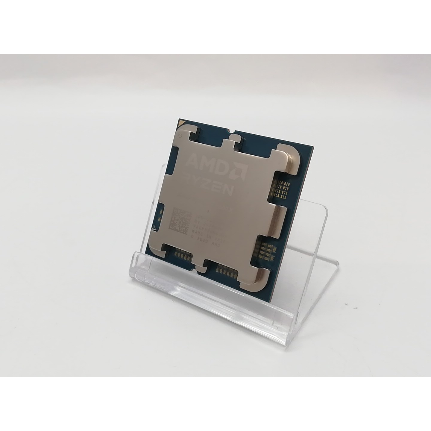 AMD AMD Ryzen 7 5800X3D BOX パソコン用CPU - 最安値・価格比較 AMD AMD Ryzen 7 5800X3D BOX パソコン用CPU - 最安値・価格比較