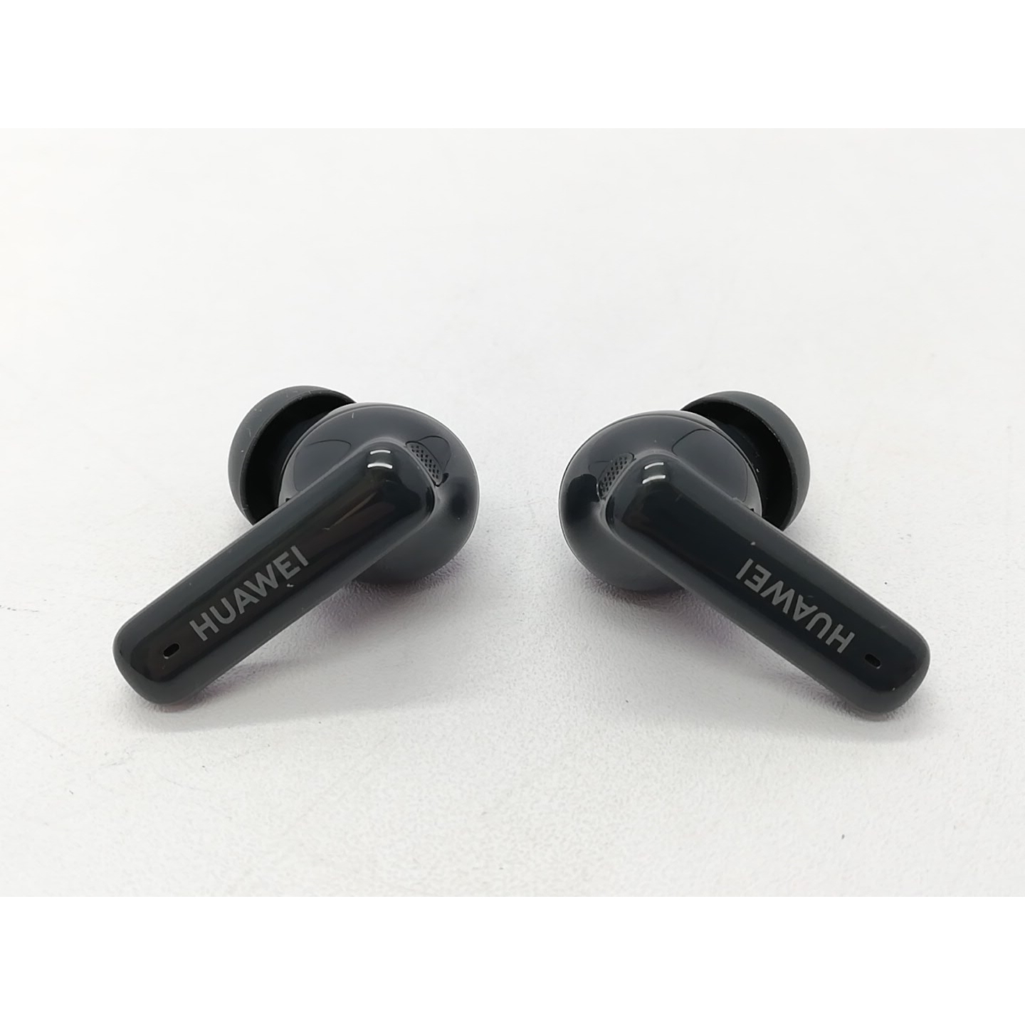 HUAWEI HUAWEI FreeBuds 6 ブラック イヤホン本体の商品画像