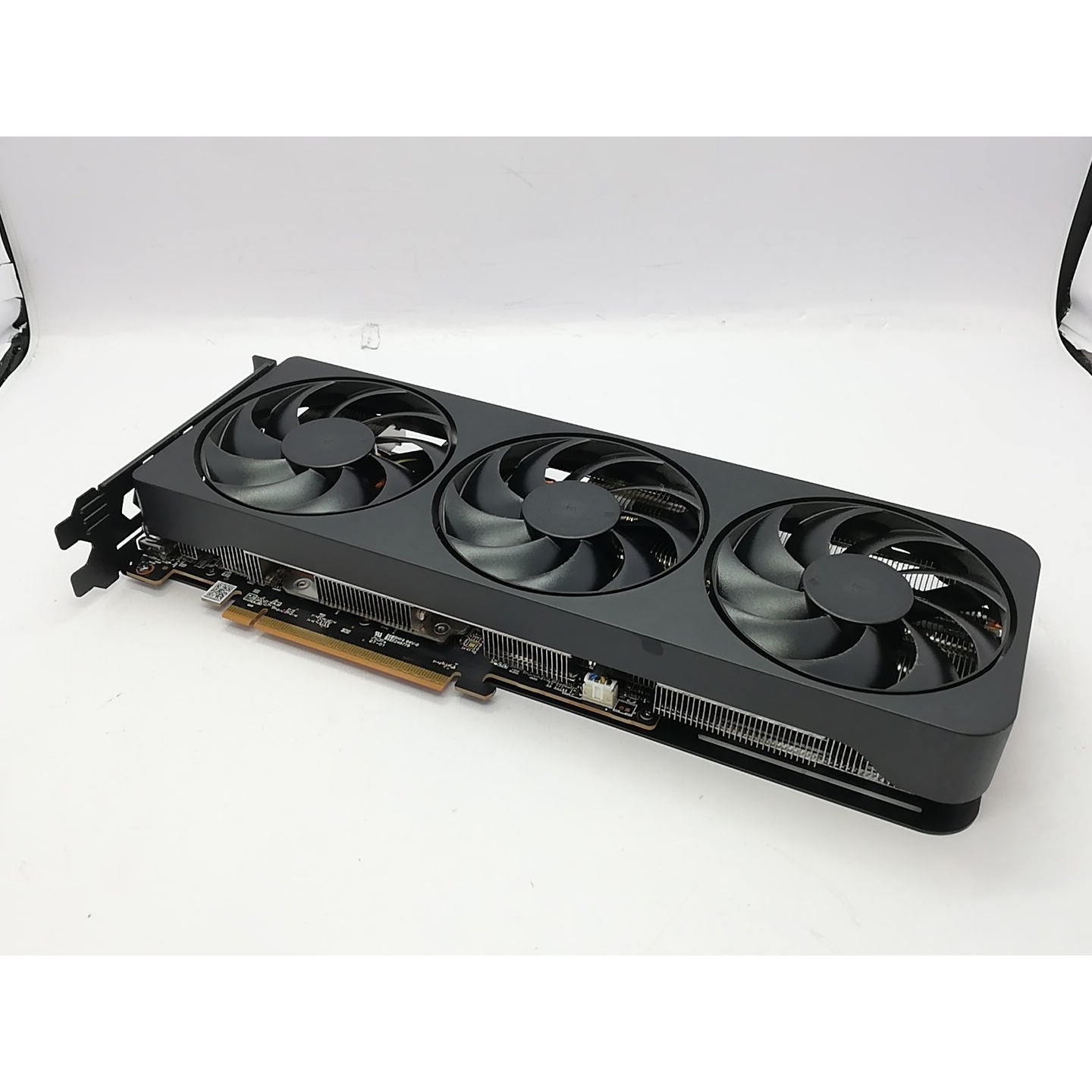 玄人志向 RD-RX9070-E16GB/TP ［玄人志向 Radeon RX 9070 トリプル