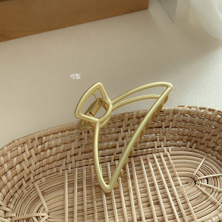 バンスクリップ ヘアクリップ ワニクリップ 髪型 おしゃれ シンプル 韓国 送料無料 Dazzle ダズル