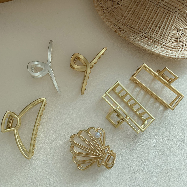 バンスクリップ ヘアクリップ ワニクリップ 髪型 おしゃれ シンプル 韓国 送料無料 Dazzle ダズル