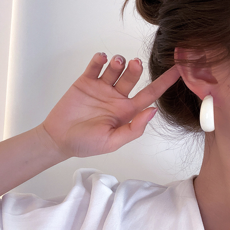 ピアス レディース リング サークル フープ 樹脂 太め おしゃれ シンプル Dazzle ダズル