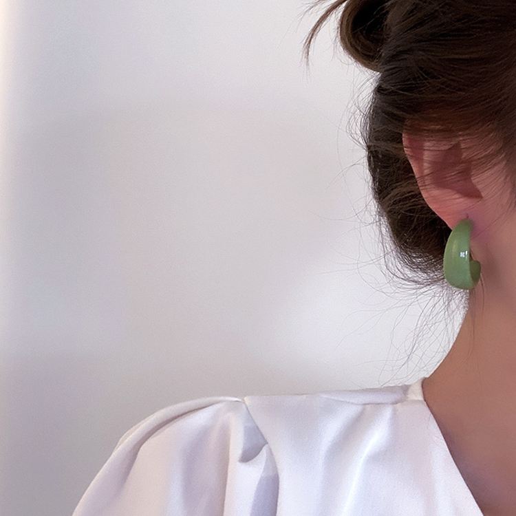 ピアス レディース リング サークル フープ 樹脂 太め おしゃれ シンプル Dazzle ダズル