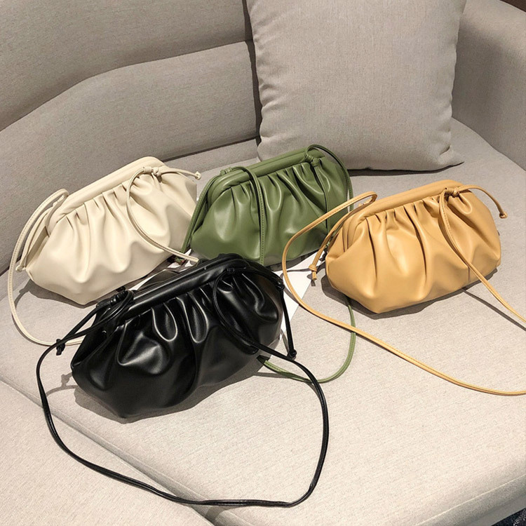 ショルダーバッグ ミニ レディース 斜め掛け ふわふわ クラッチ 韓国 送料無料 Dazzle ダズル