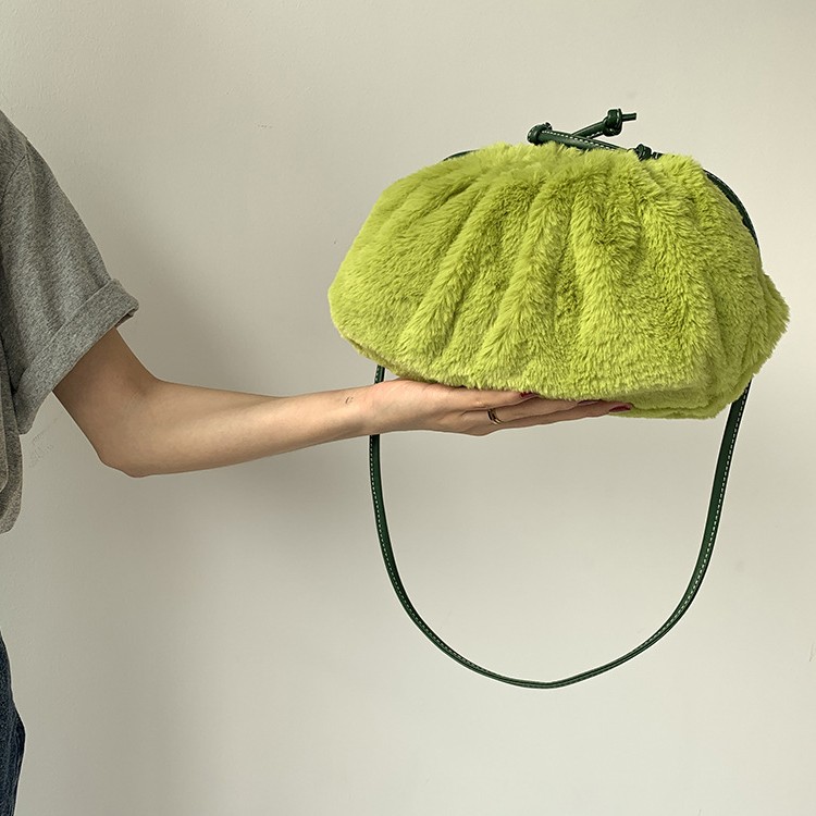 ポシェット ファーバッグ レディース ファー ミニショルダーバッグ 韓国 ジョイフィール joyfeel