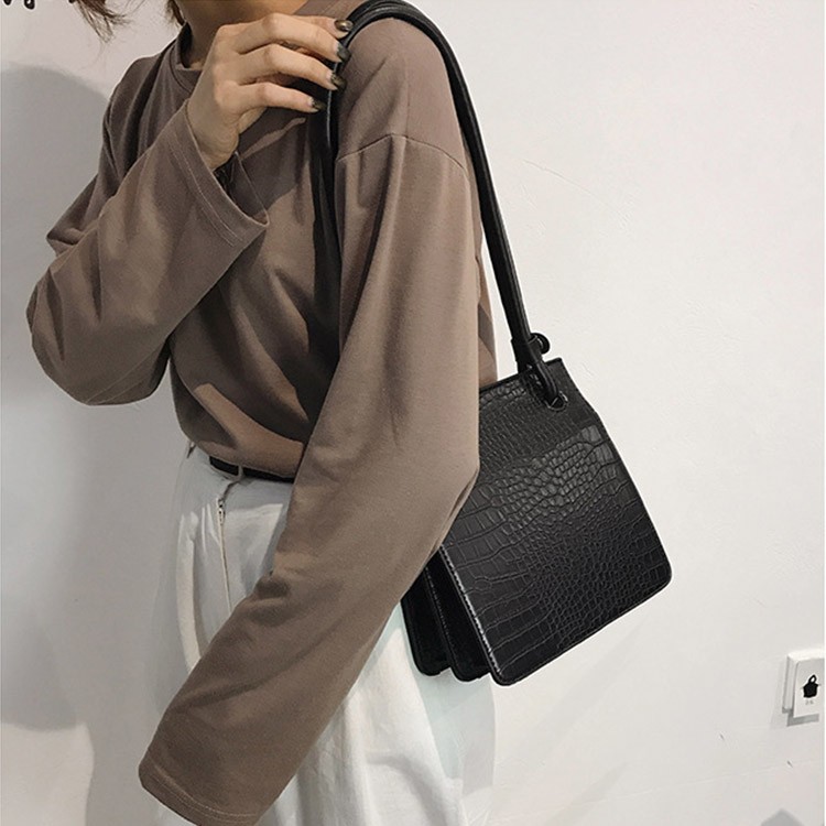 ショルダーバッグ クロコダイル レディース ミニバッグ 斜め掛け 韓国 Dazzle ダズル