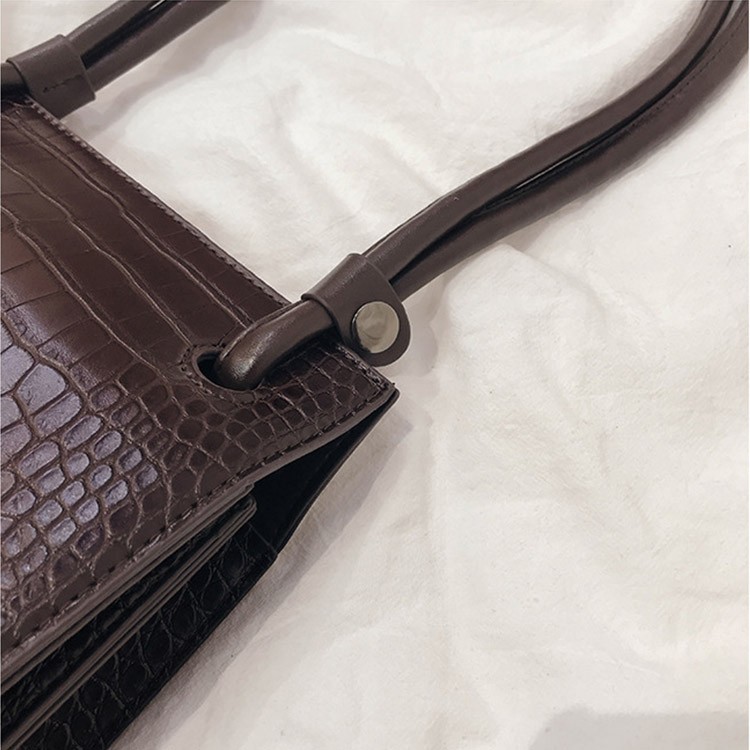 ショルダーバッグ クロコダイル レディース ミニバッグ 斜め掛け 韓国 Dazzle ダズル