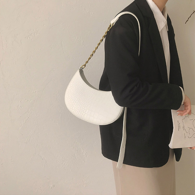 ショルダーバッグ レディース チェーン 斜め掛け クロコダイル 韓国 Dazzle ダズル