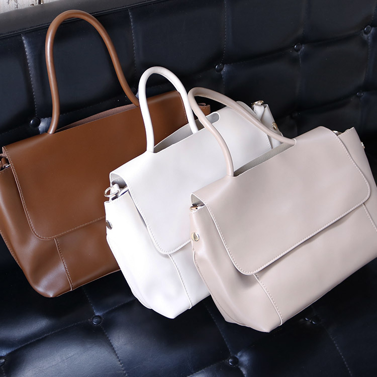 ショルダーバッグ レディース 大容量 おおきめ フラップ シンプル 韓国 Dazzle ダズル