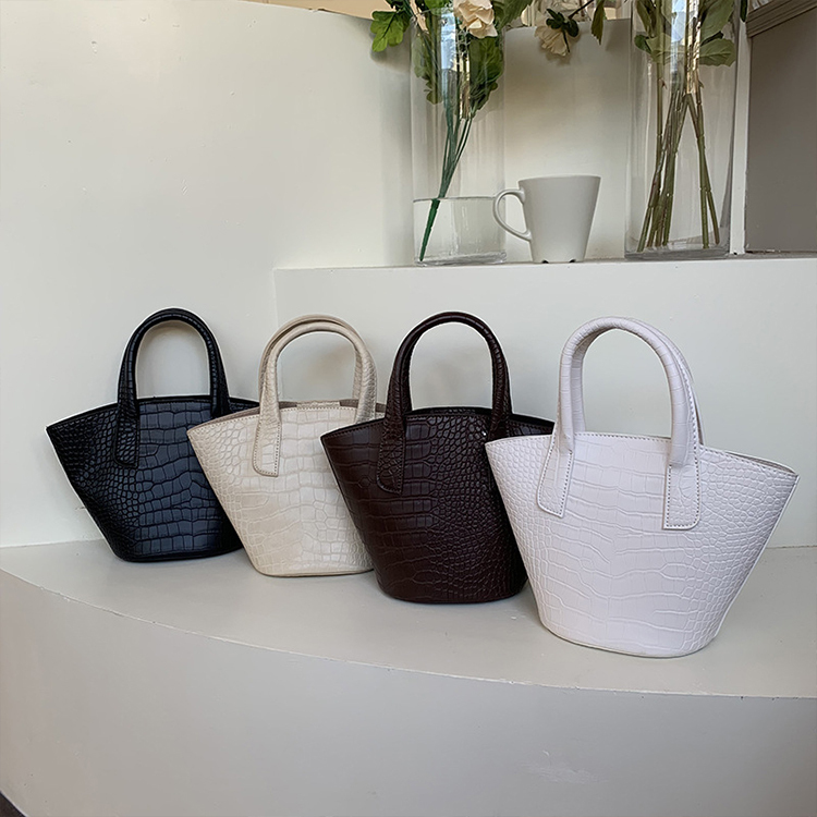 ケツバッグ クロコダイル レトロ おしゃれ ショルダーバッグ レディース ワンショルダー 斜め掛け ハンドバッグ Dazzle ダズル