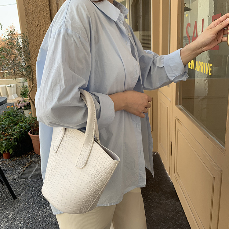 ケツバッグ クロコダイル レトロ おしゃれ ショルダーバッグ レディース ワンショルダー 斜め掛け ハンドバッグ Dazzle ダズル