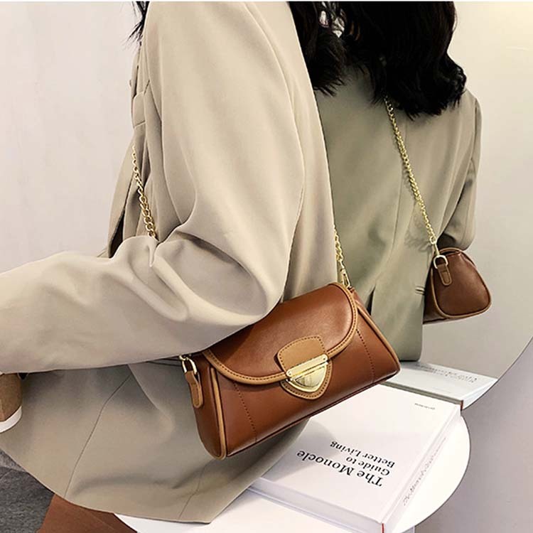 ショルダーバッグ レディース ポシェット 斜め掛け チェーン ミニバッグ かわいい おしゃれ スクエア バッグ おしゃれ Dazzle ダズル