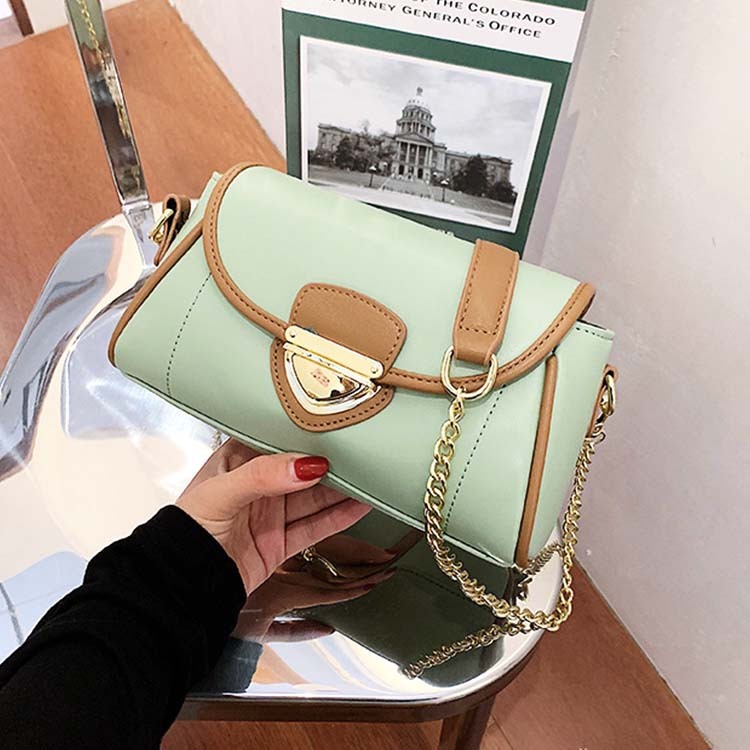 ショルダーバッグ レディース ポシェット 斜め掛け チェーン ミニバッグ かわいい おしゃれ スクエア バッグ おしゃれ Dazzle ダズル