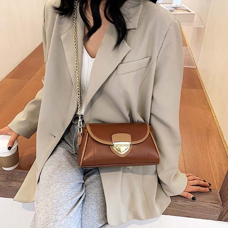 ショルダーバッグ レディース ポシェット 斜め掛け チェーン ミニバッグ かわいい おしゃれ スクエア バッグ おしゃれ Dazzle ダズル