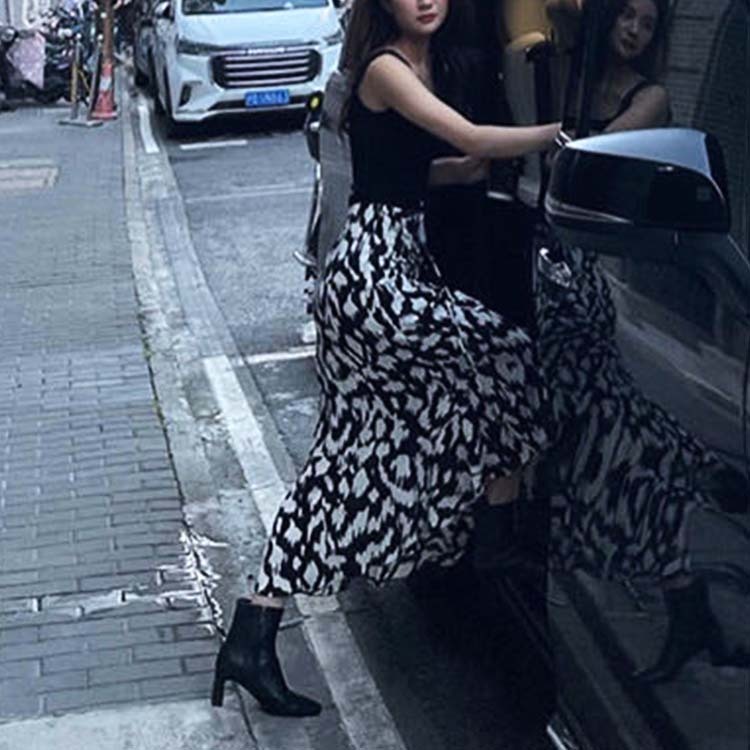 スカートレディース 柄 モノトーン きれいめ 切り替え ギャザー ミモレ丈 エレガント フリル 秋 おしゃれ アシンメトリー  Dazzle ダズル