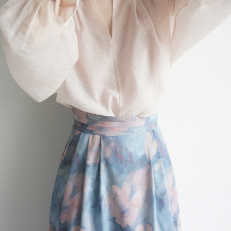 スカート レディース 柄 春 夏 花柄 ぼかし 柄 エレガント 上品 おしゃれ Aライン 大人 ミモレ丈 タック   きれいめ  Dazzle ダズル