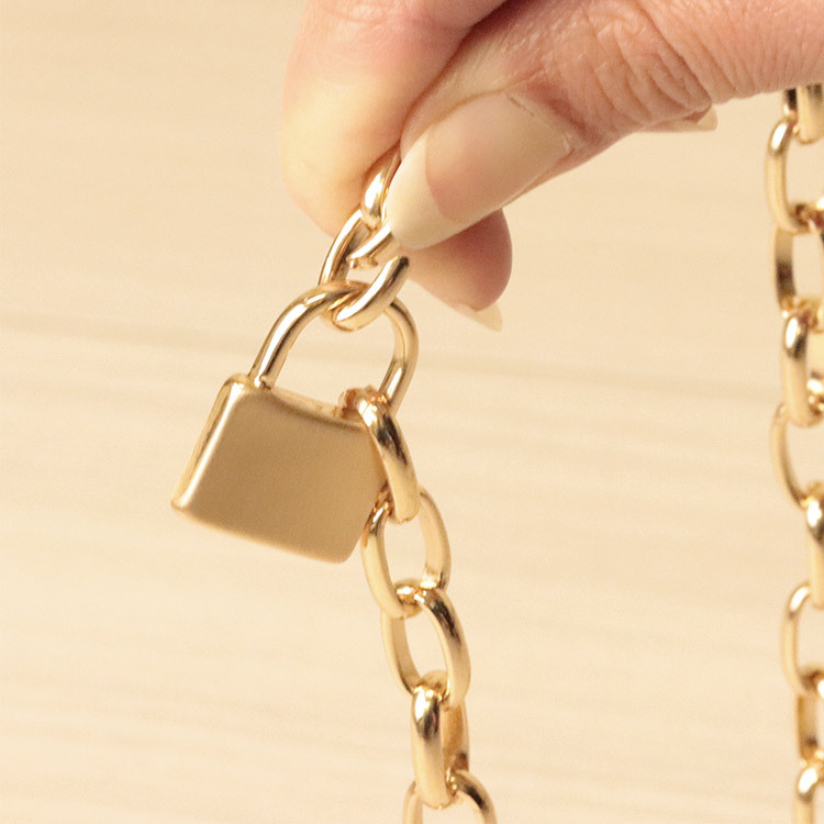 ネックレス レディース チェーン チェーンネックレス 南京錠 鍵 ゴールド シルバー メタル おしゃれ ストリート 太め 大きめ クール  ジョイフィール joyfeel