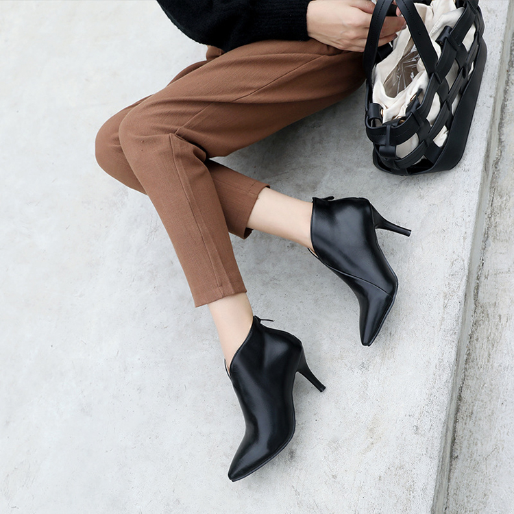 ブーティー Vカット ピンヒール ハイヒール ショートブーツ 韓国 Dazzle ダズル