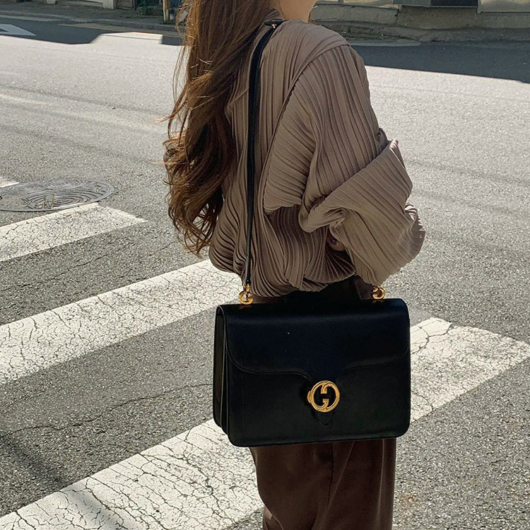 ブラウス レディース プリーツ エレガント きれい色 くすみカラー 韓国 送料無料 Dazzle ダズル