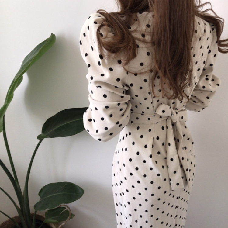 ワンピース レディース 柄 春 秋 ドット柄 ドット ミモレ丈 コーデュロイ タイト Vネック おしゃれ エレガント 大人 白 ホワイト ブラウン きれいめ  Dazzle ダズル