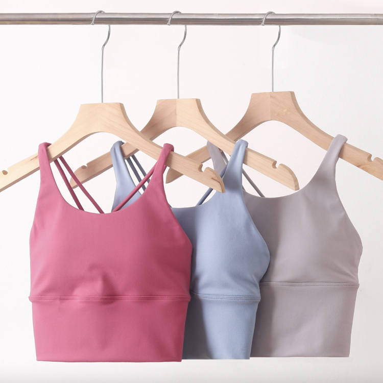 ヨガウエア タンクトップ レディース カップ付き バット付き キャミソール ブラ ヨガウェア トップス ヨガ ホットヨガ 無地 ノースリーブ Dazzle ダズル