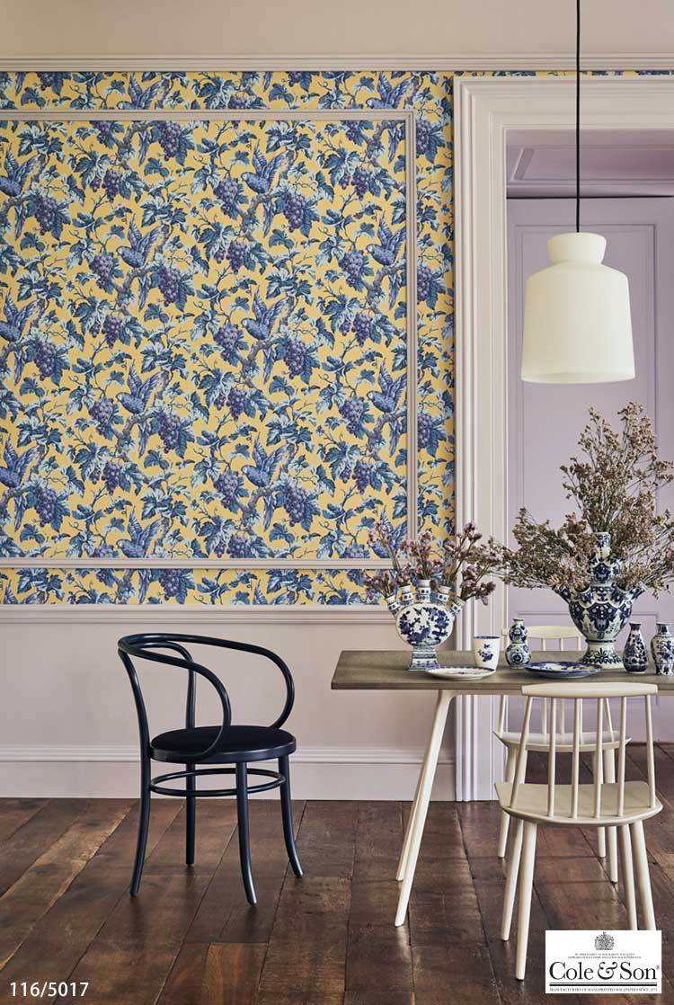 信頼 輸入壁紙 イギリス製 葡萄 鳥 エレガント ヨーロピアン Cole Son 52cm 10m ロール 116 5017 布 クロス Diy リフォーム 1ロール単位 最安値挑戦 Www Thedailyspud Com