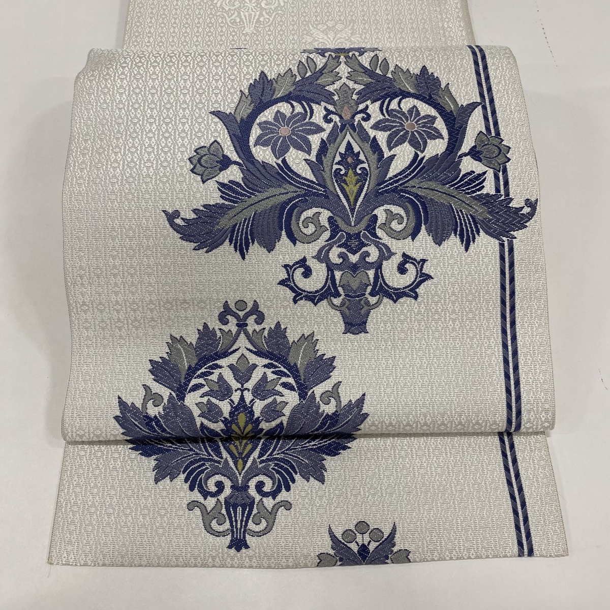 安い購入 名古屋帯 美品 名品 松葉仕立て 花瓶 草花 唐織 灰白 正絹 バイセルオンライン Yahoo 店 通販 Yahoo ショッピング Monicagalli Com