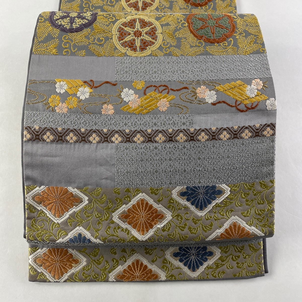 袋帯 美品 よもぎ色 中古 優品 六通 唐織 松 桜 正絹 金銀糸 アウトレット送料無料 優品