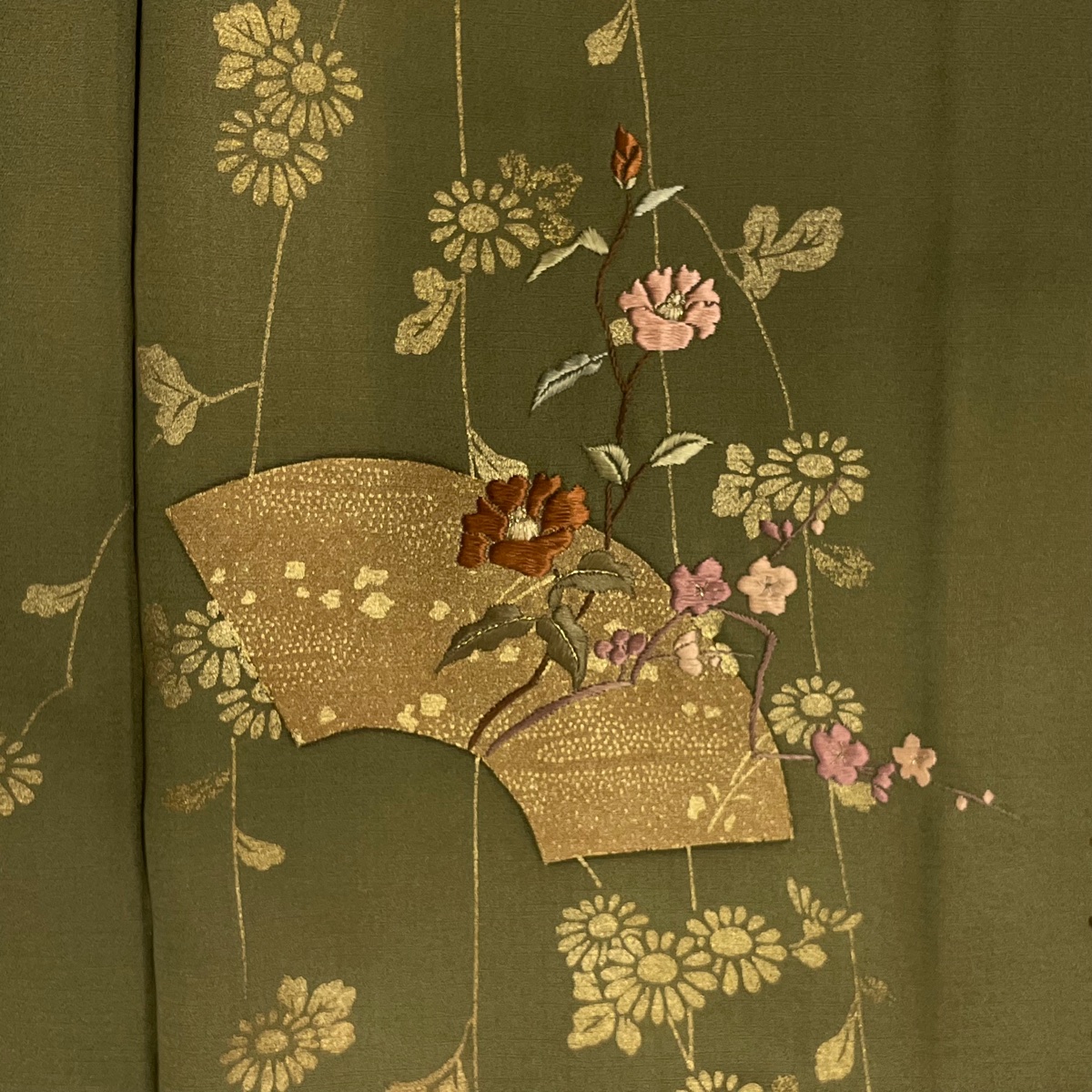  tsukesage length 156.5cm sleeve length 62.5cm S. fan paper . flower embroidery gold paint tea green color silk preeminence goods used 